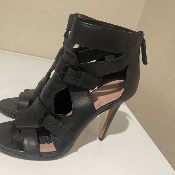 Pour La Victorie Cage Sandals! - Picture 3 of 4